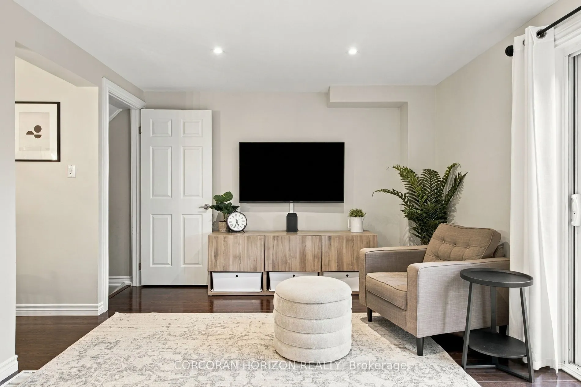 11 Sandalwood Drive
