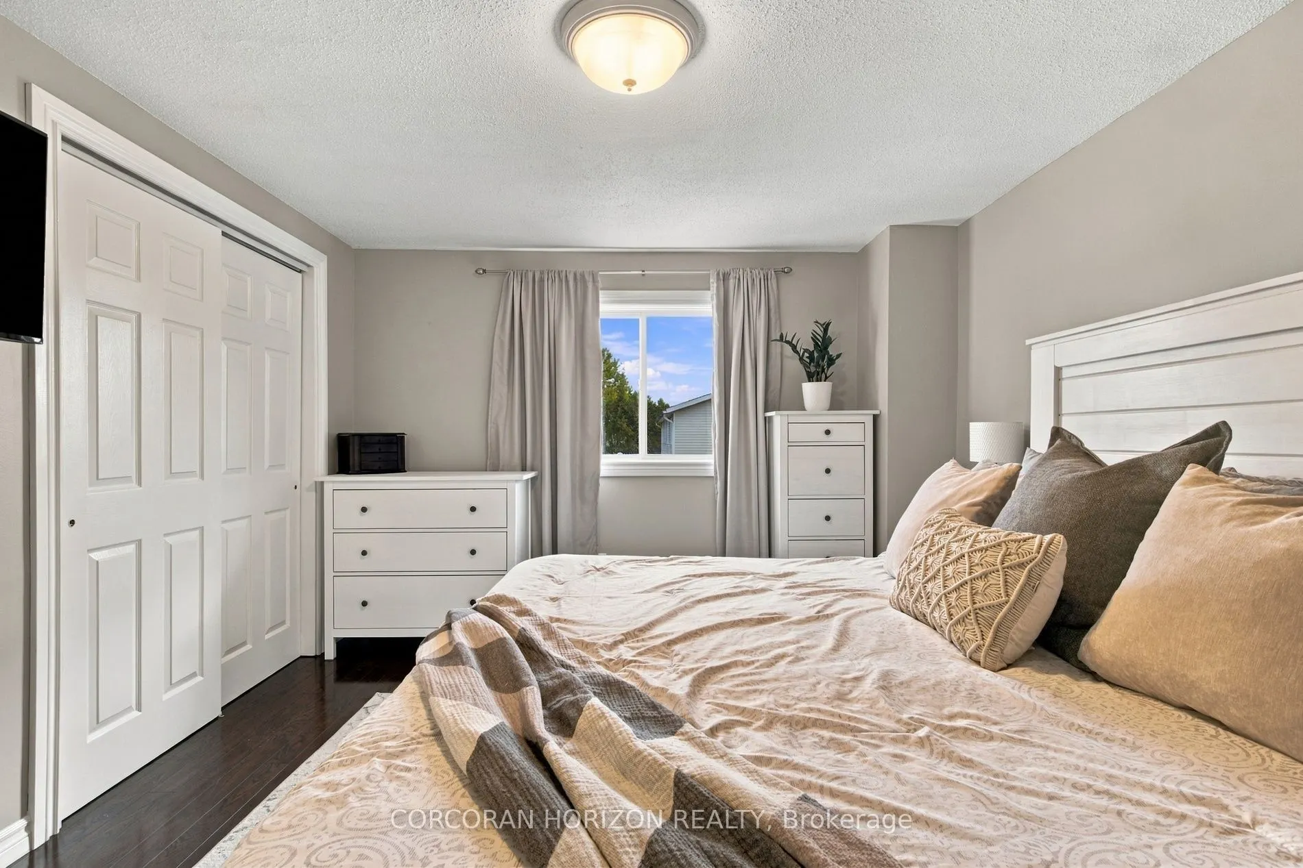 11 Sandalwood Drive