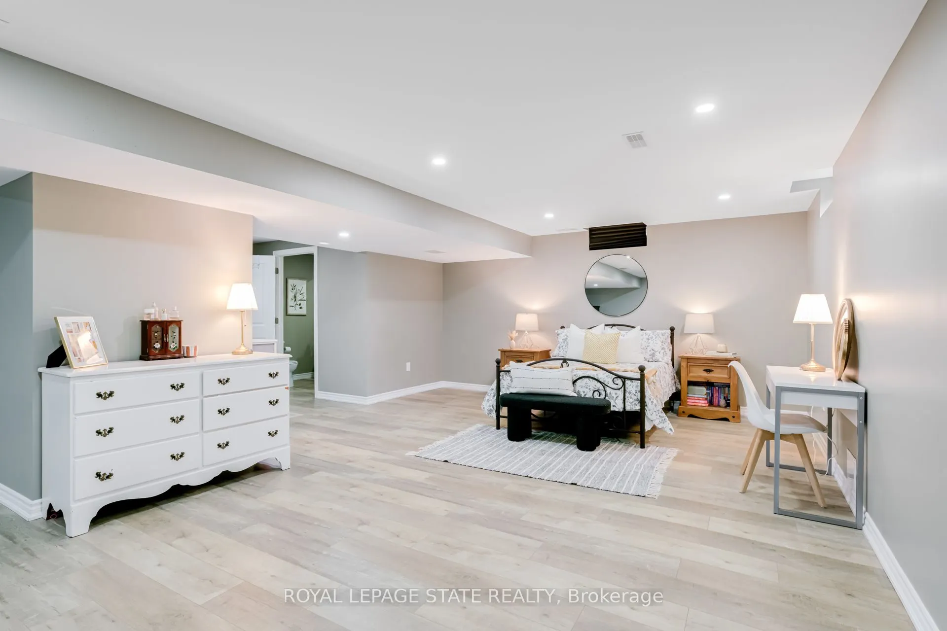 7 Kinsman Drive