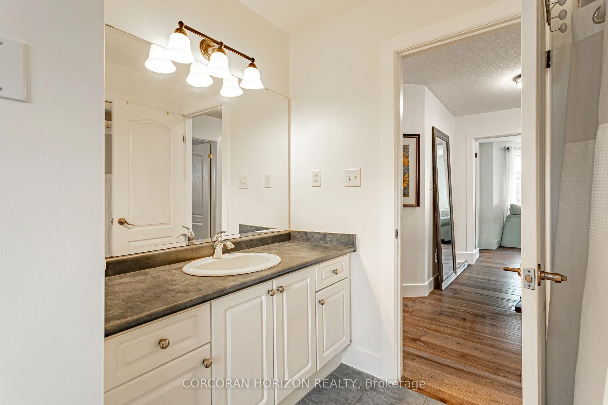 312 Schooner Crescent