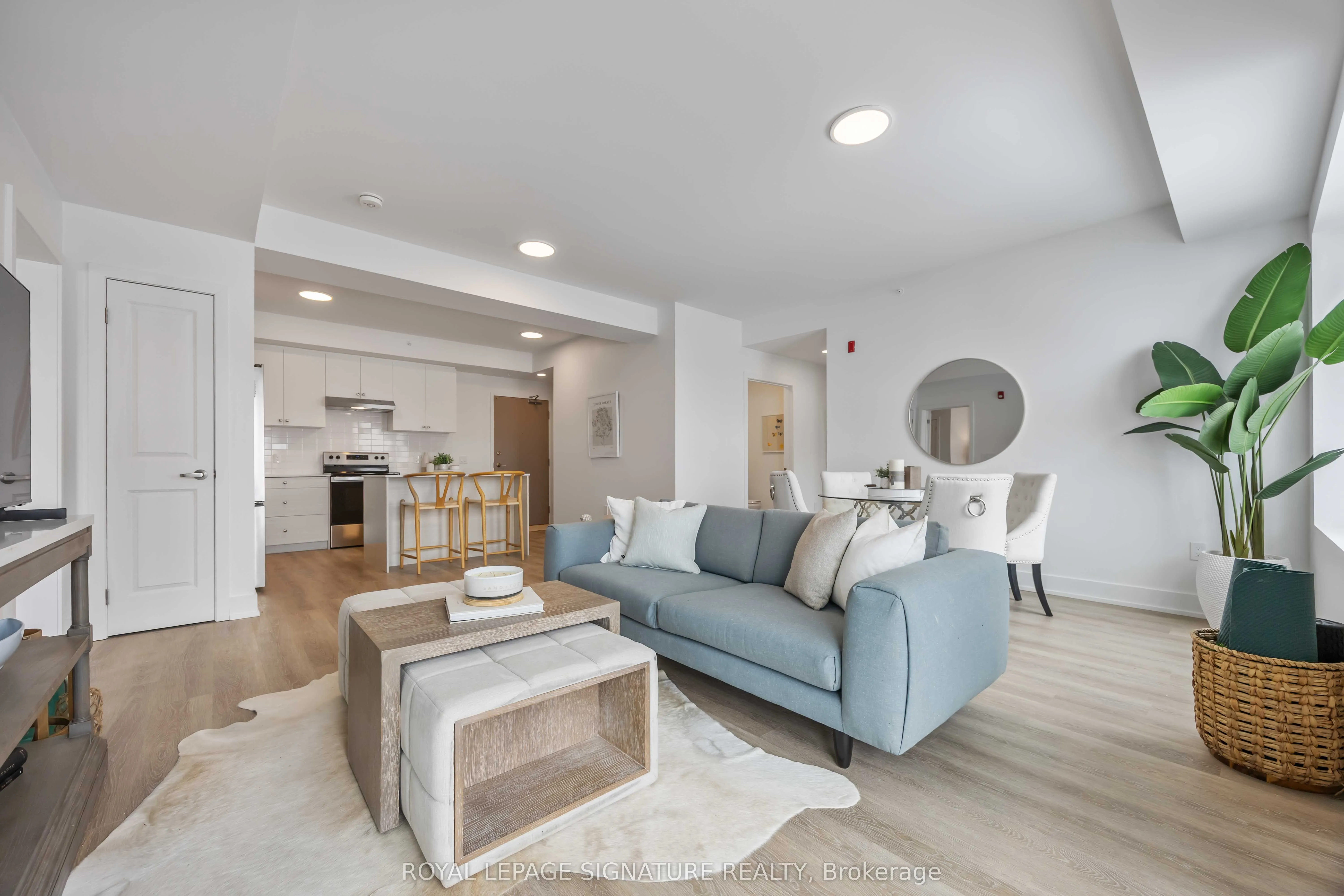 19B West Street N #303