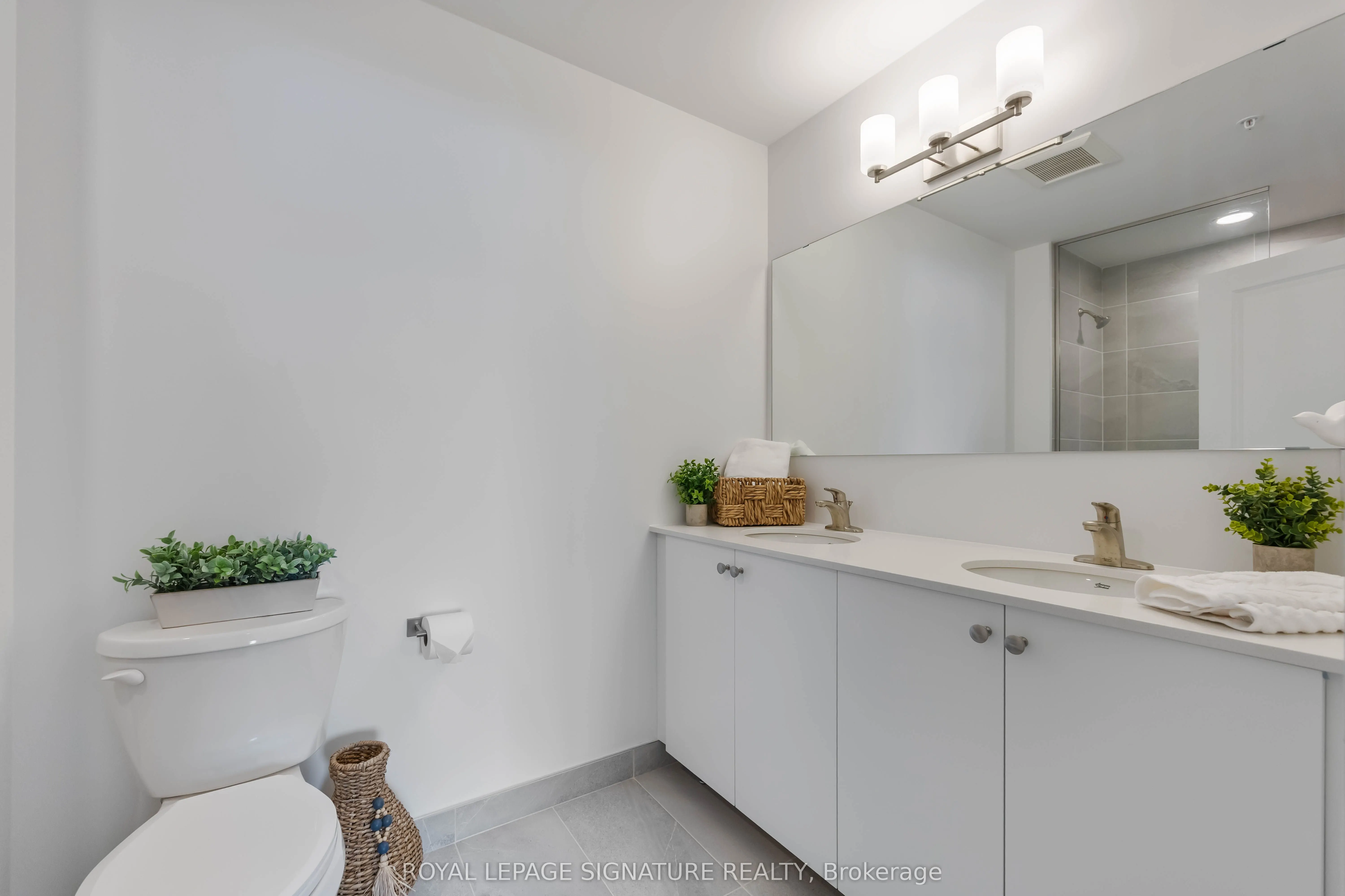 19B West Street N #303