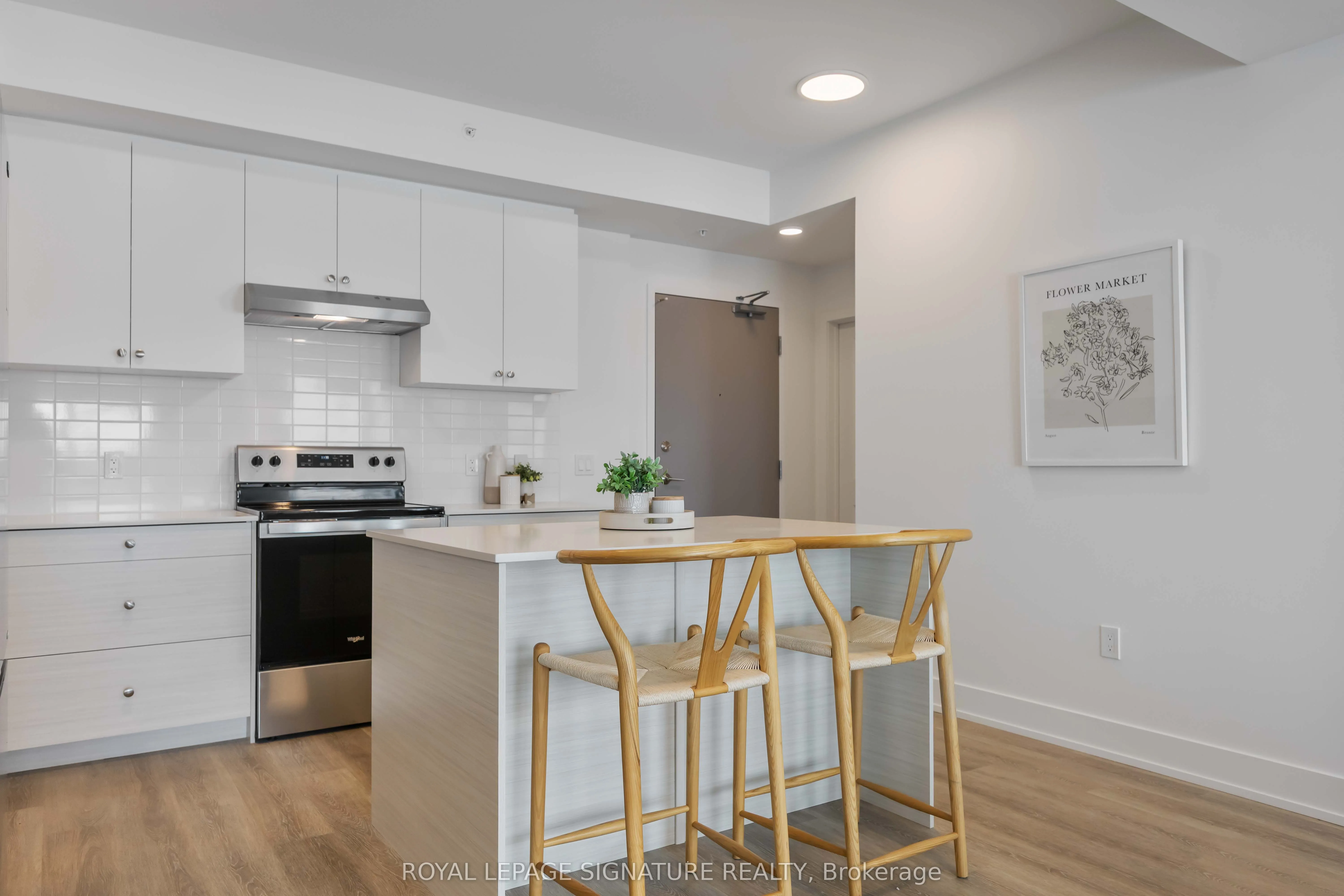 19B West Street N #303