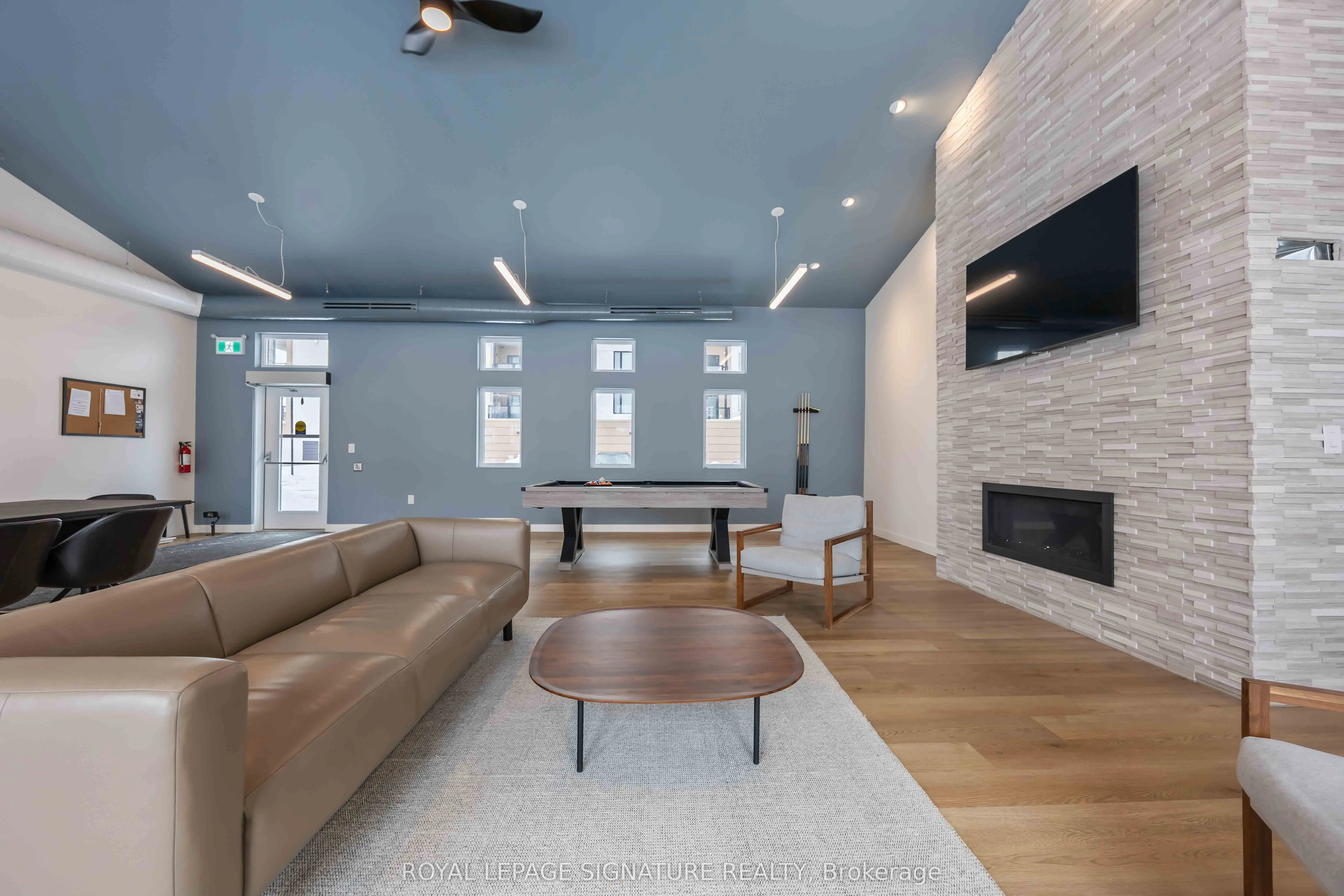 19B West Street N #303