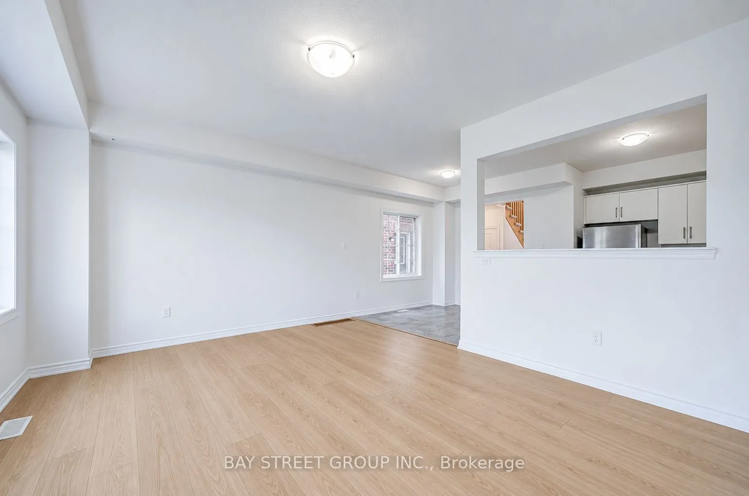 10 Elsegood Drive
