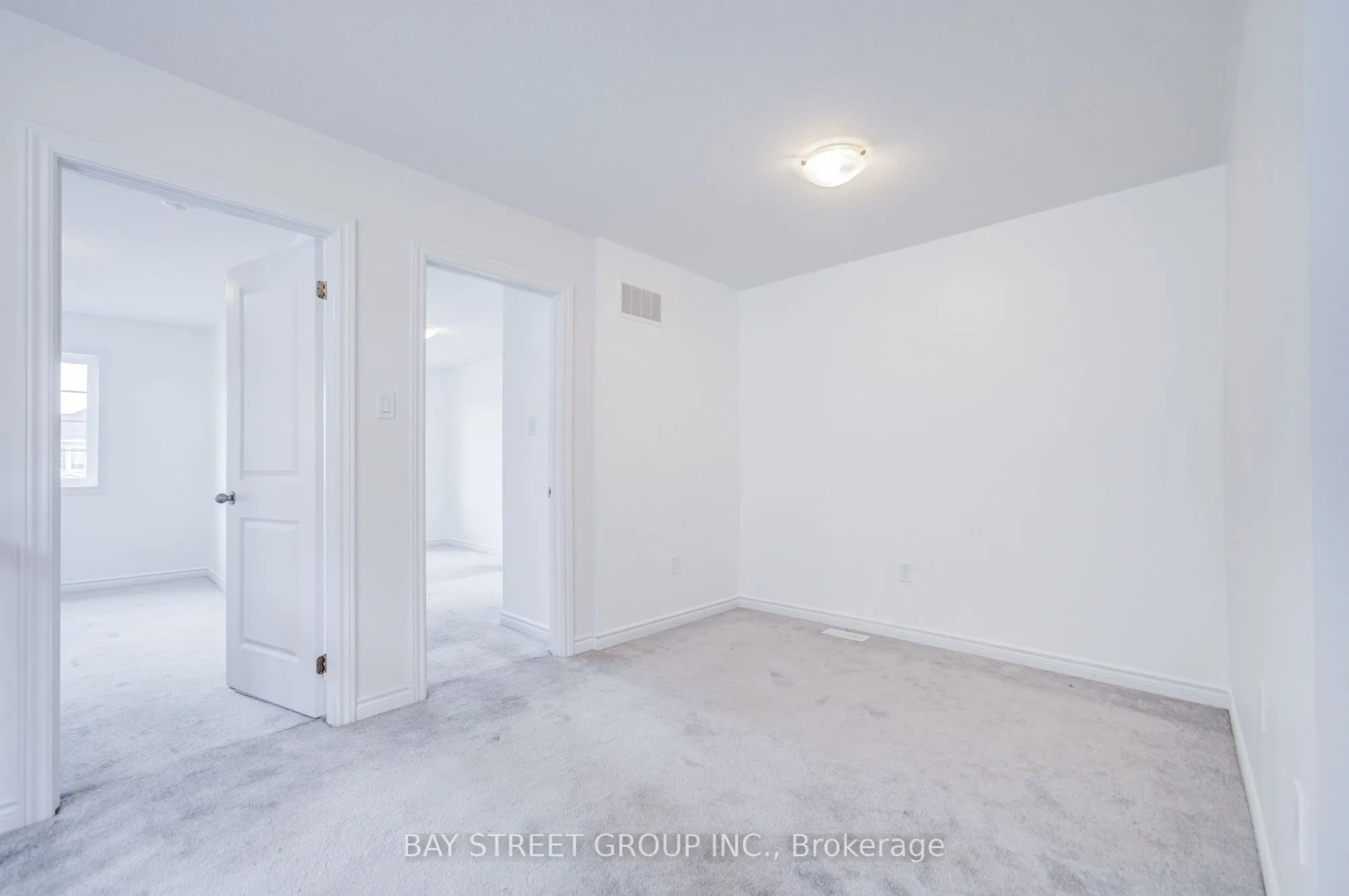 10 Elsegood Drive