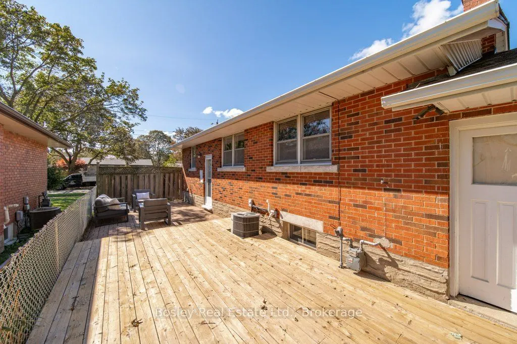 18 Maywood Road