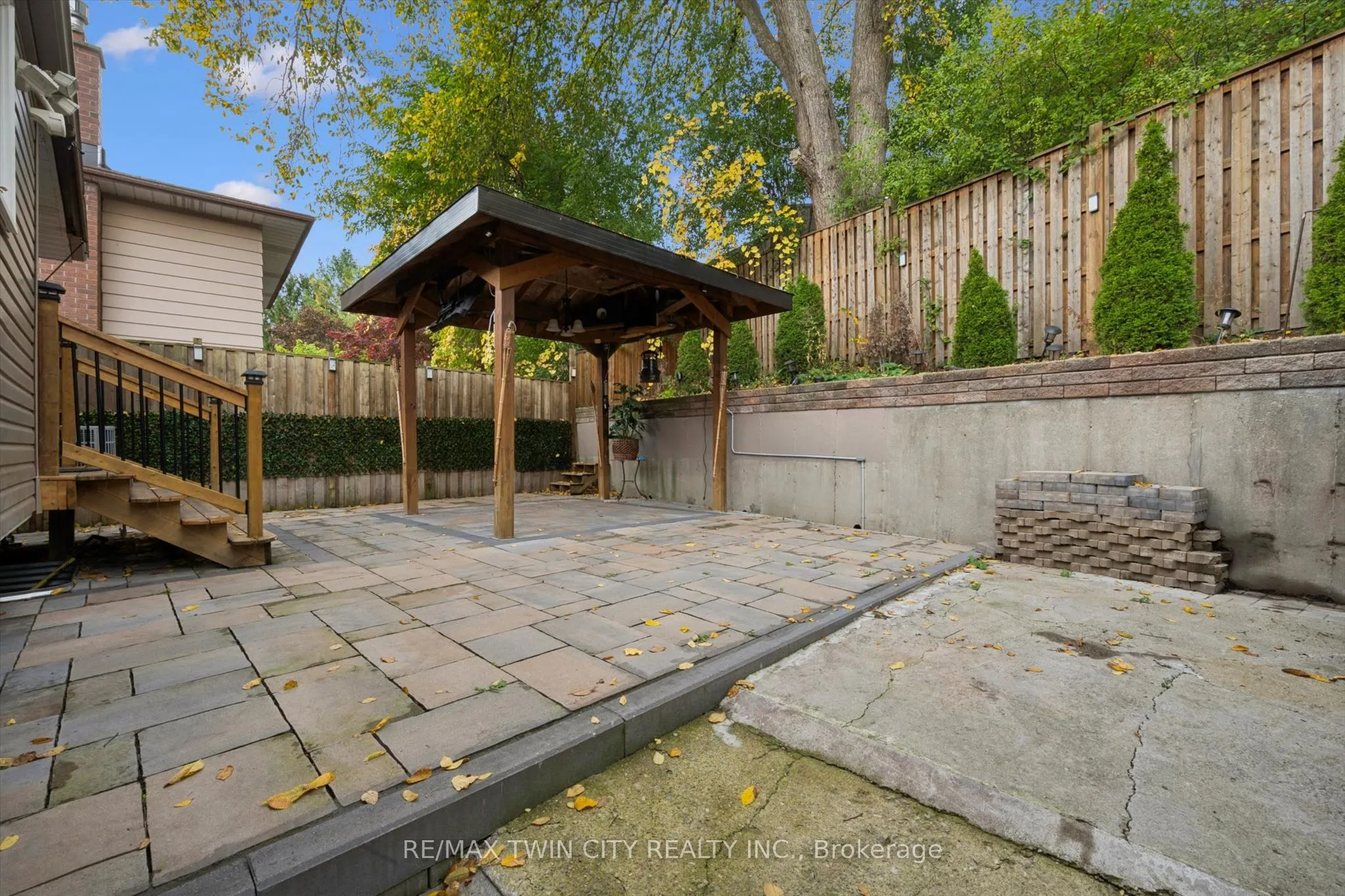 326 Manchester Road