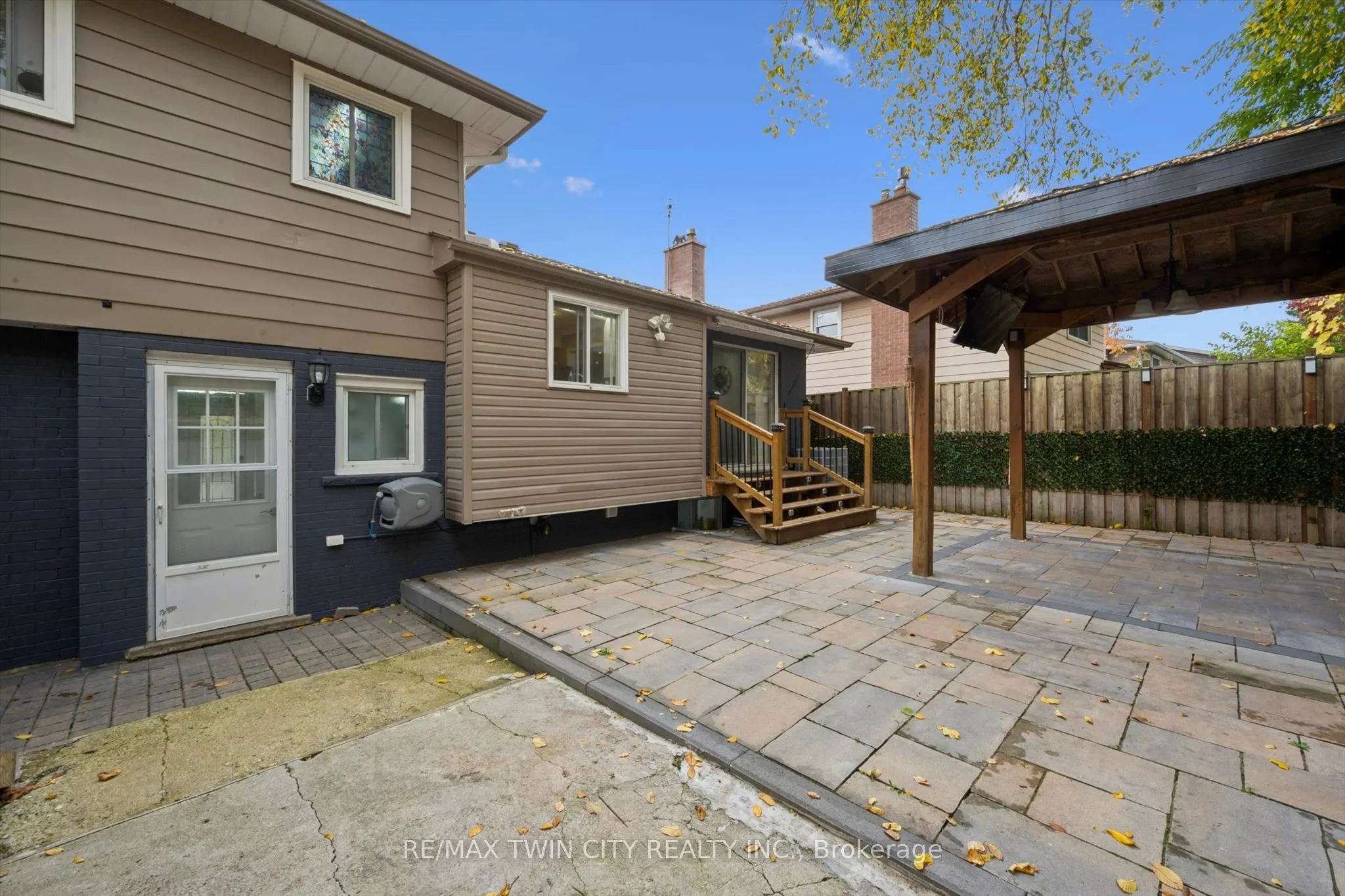 326 Manchester Road