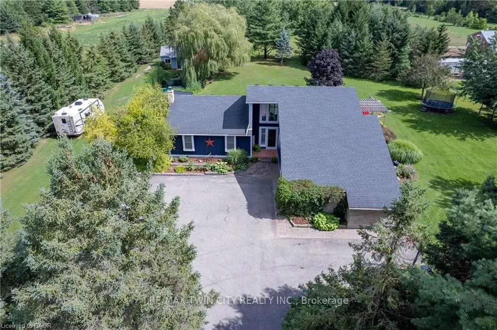 6471 Sideroad 15 Road