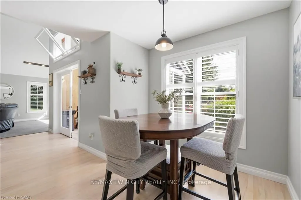 6471 Sideroad 15 Road
