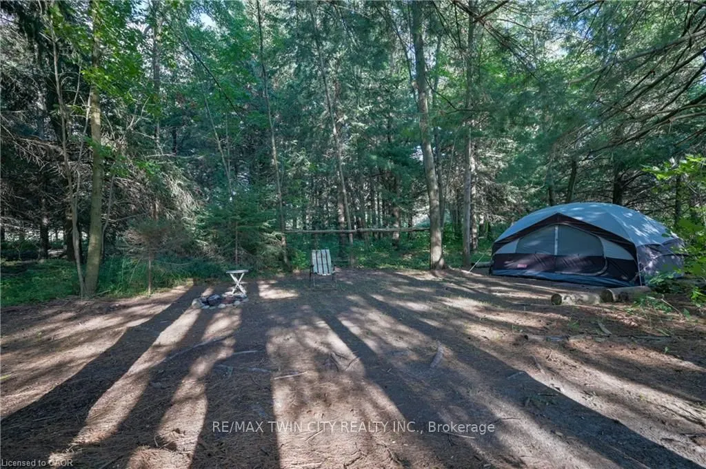 6471 Sideroad 15 Road