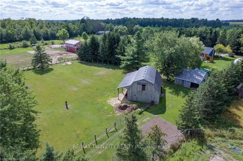 6471 Sideroad 15 Road