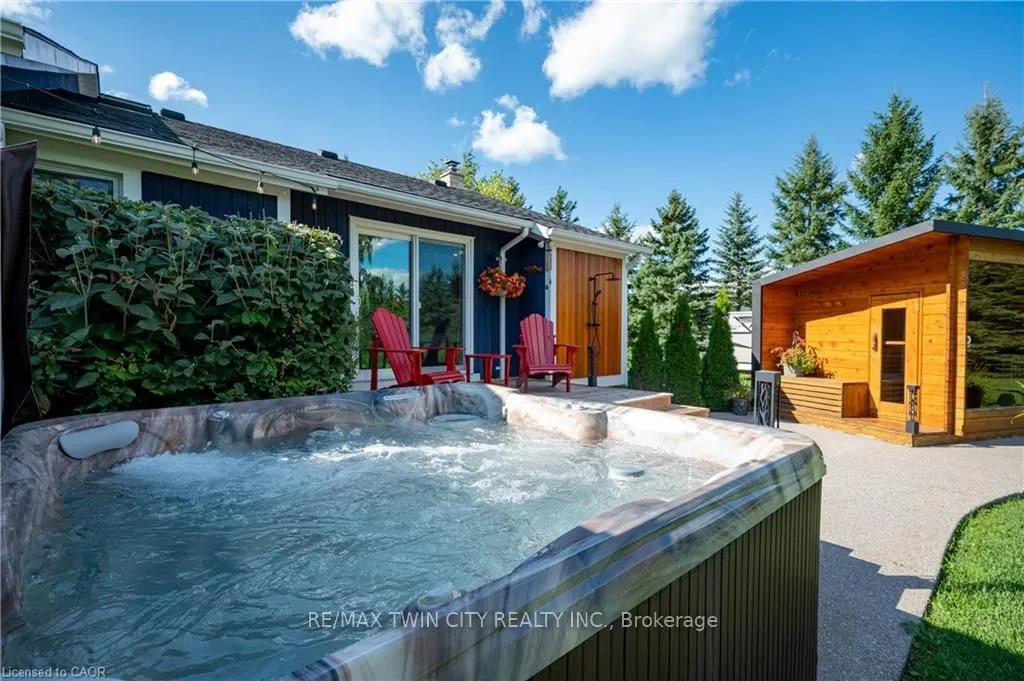 6471 Sideroad 15 Road