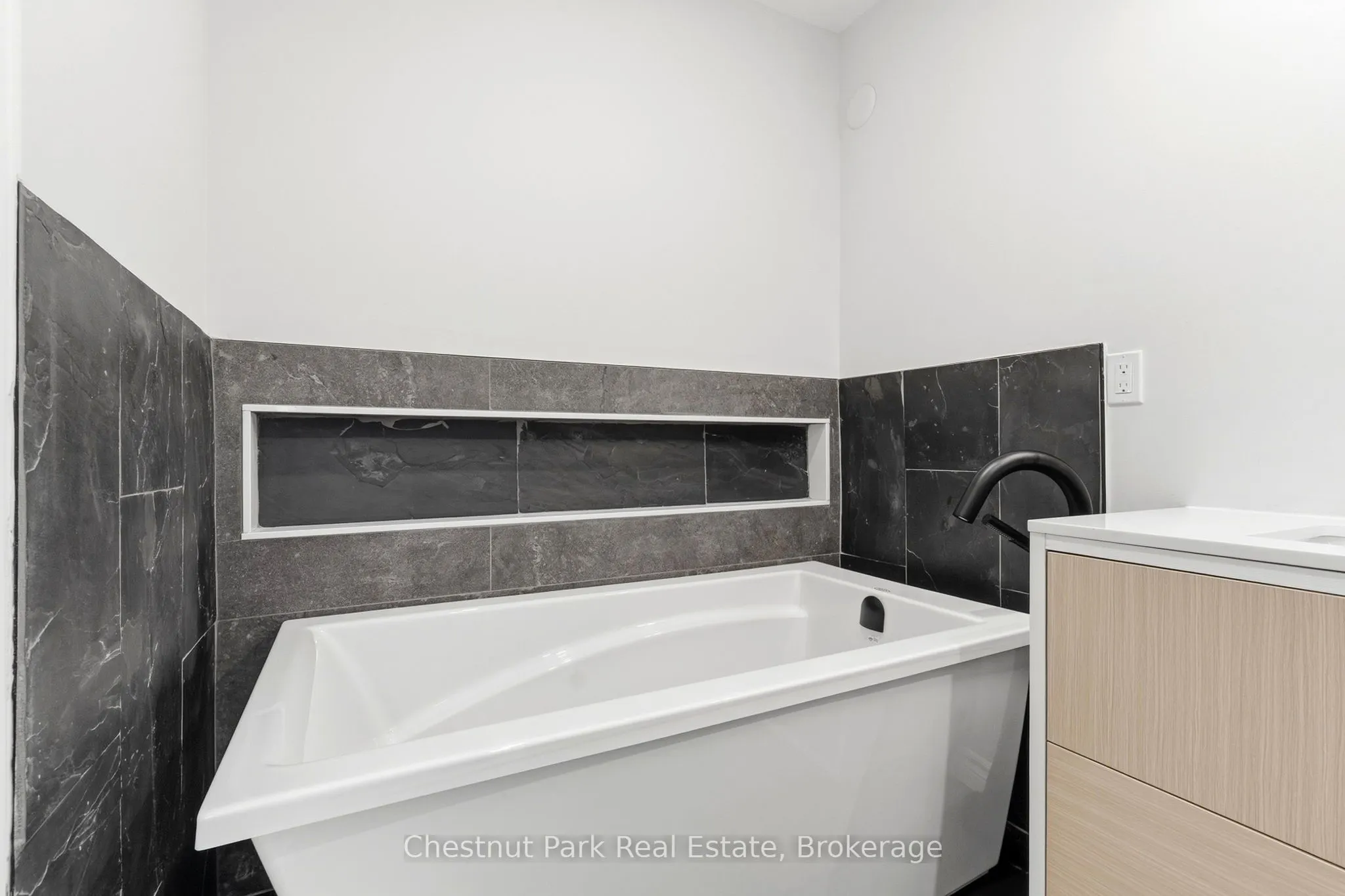 30 Catharine Crescent
