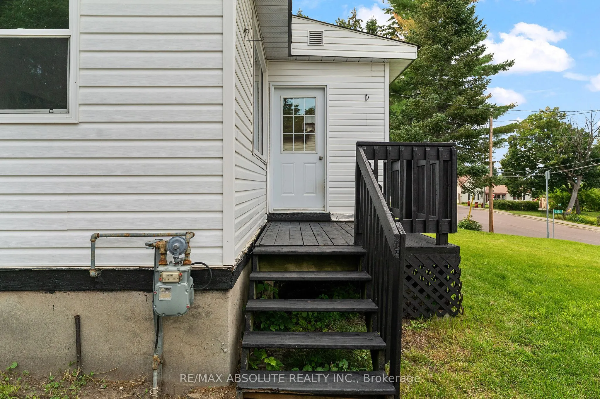 853 B River Road