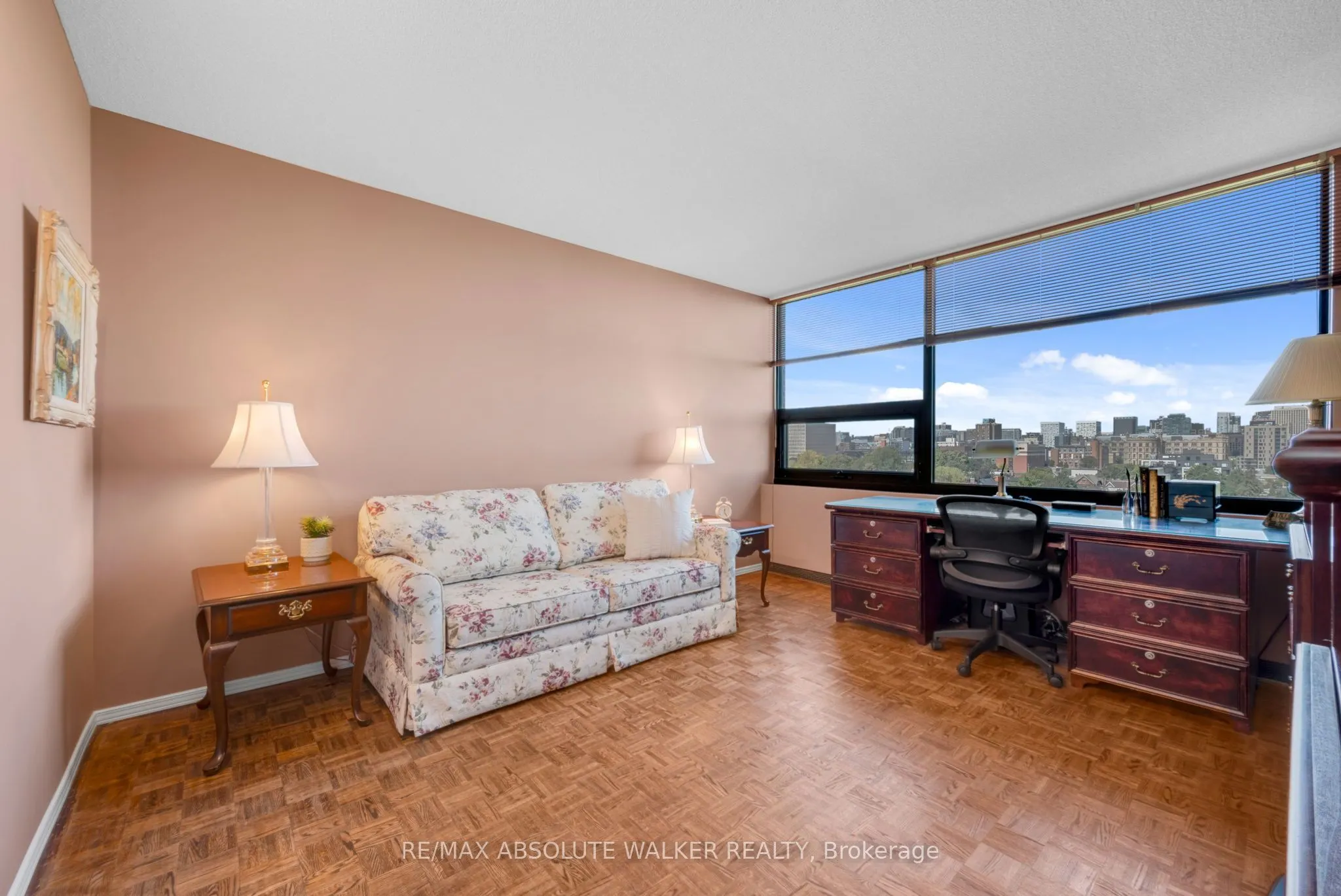 300 Queen Elizabeth Drive #9B