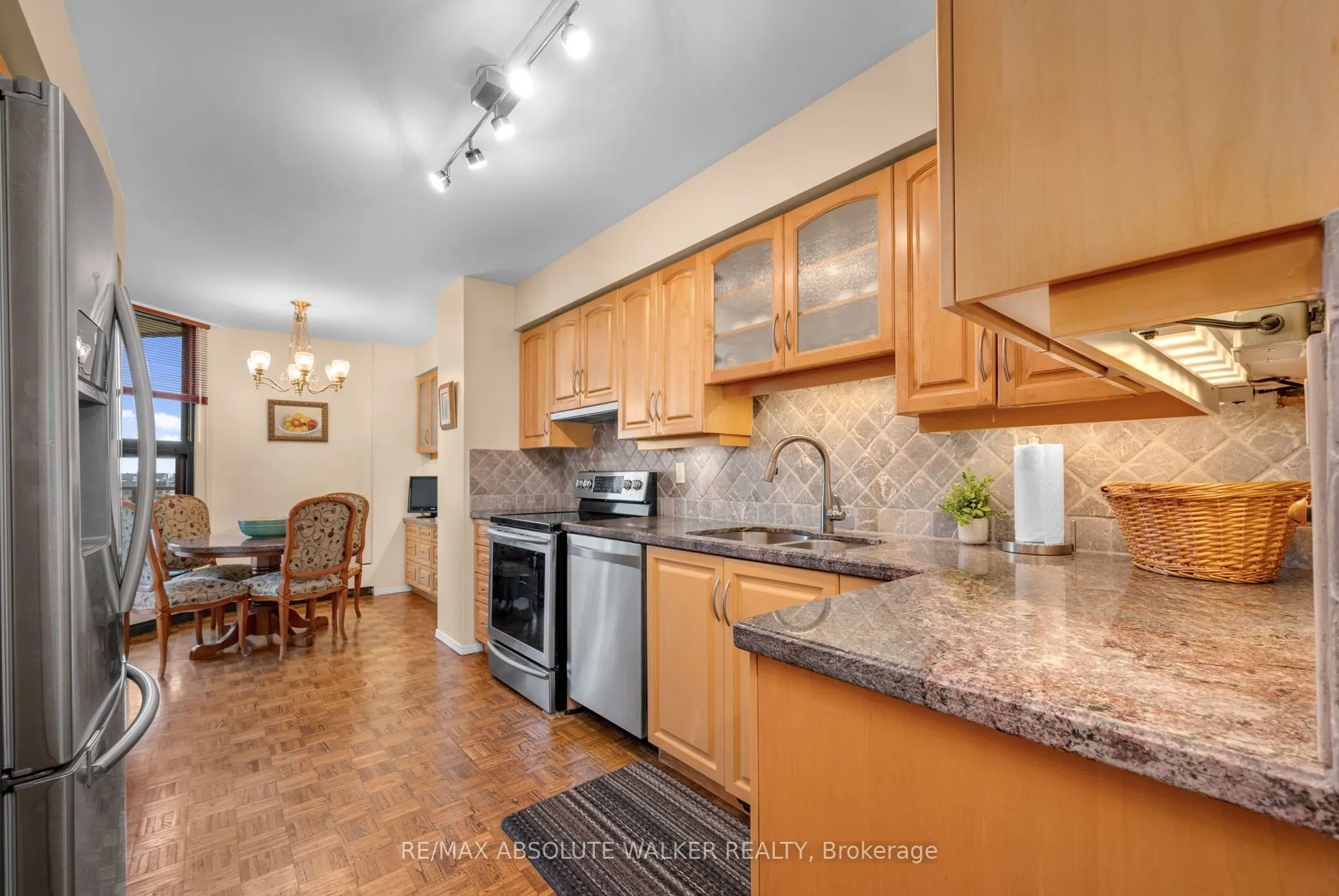 300 Queen Elizabeth Drive #9B