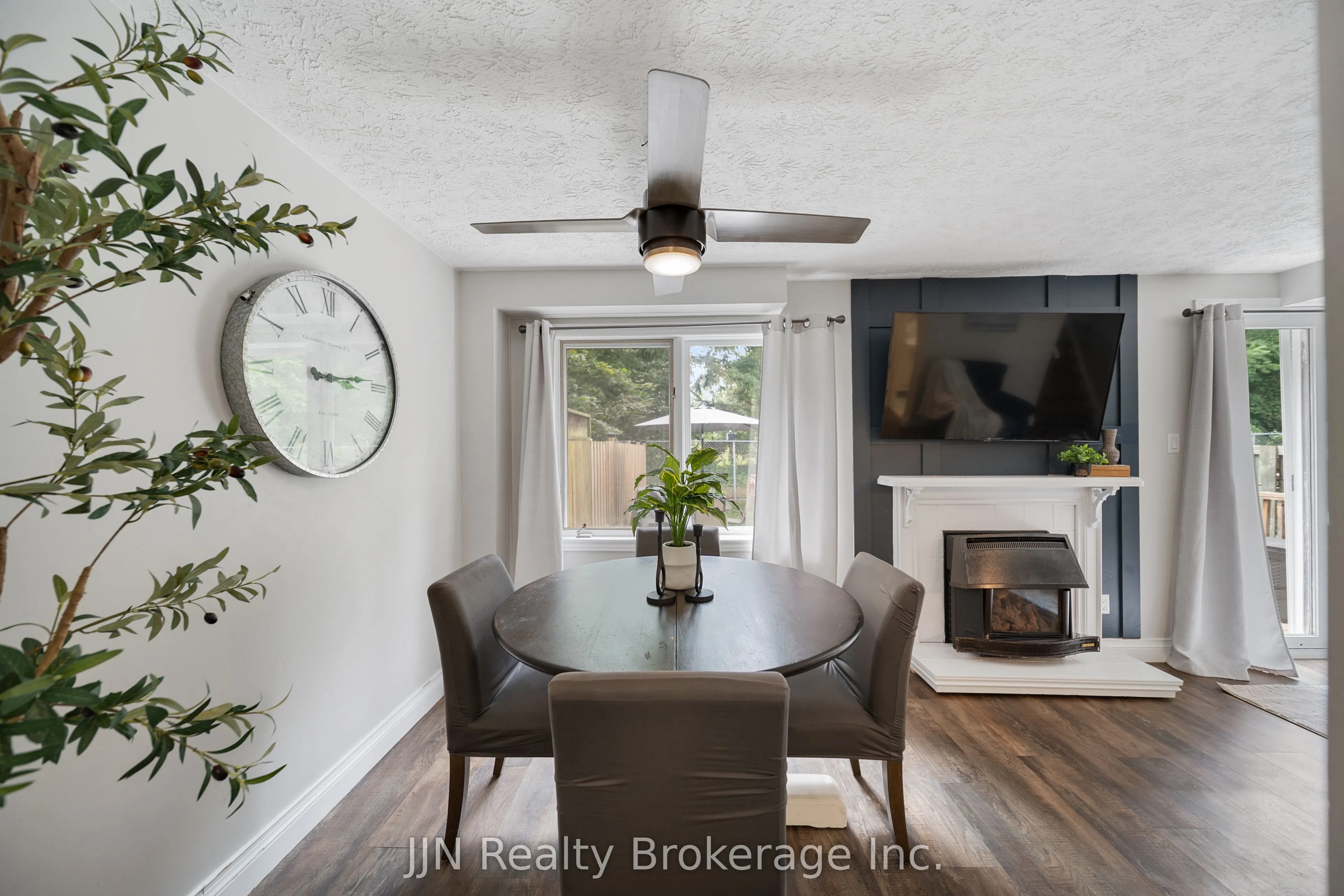 45 Freeman Crescent