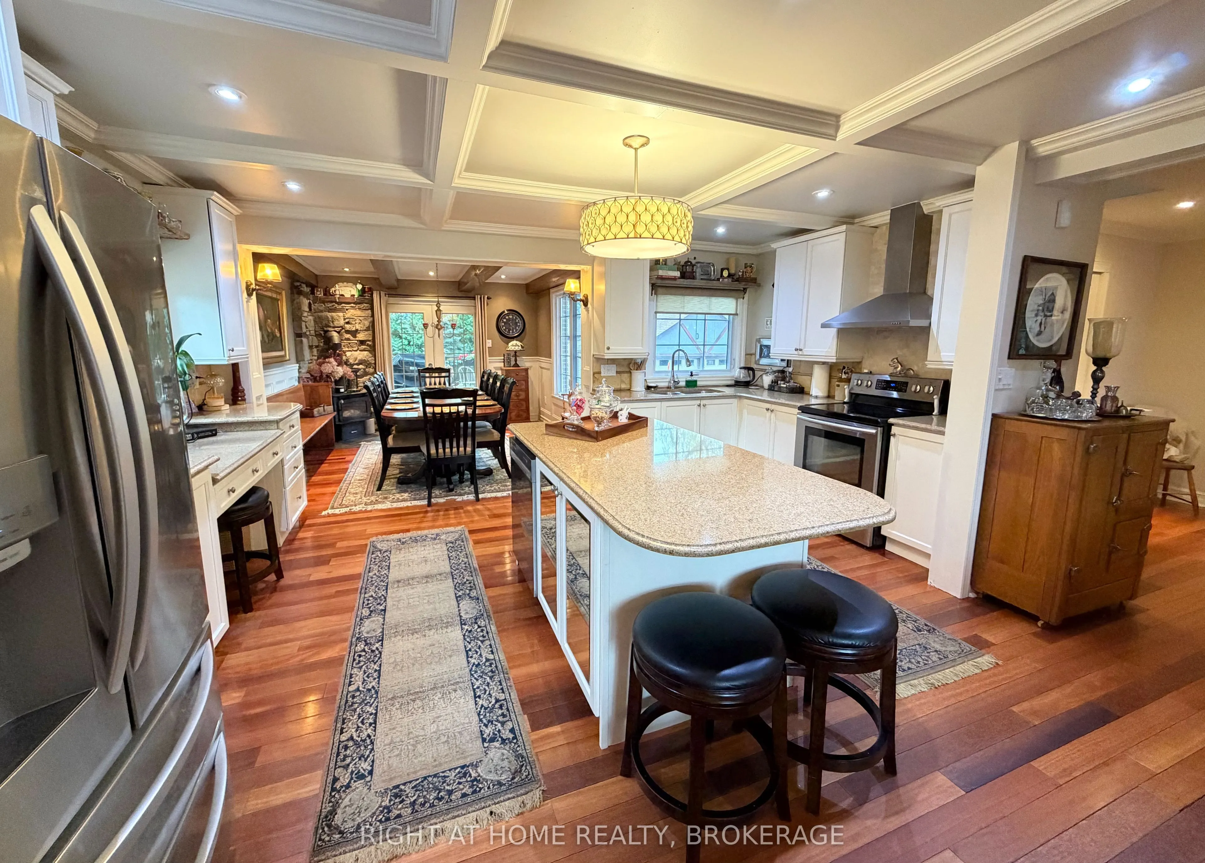 4108 Queen Victoria Street