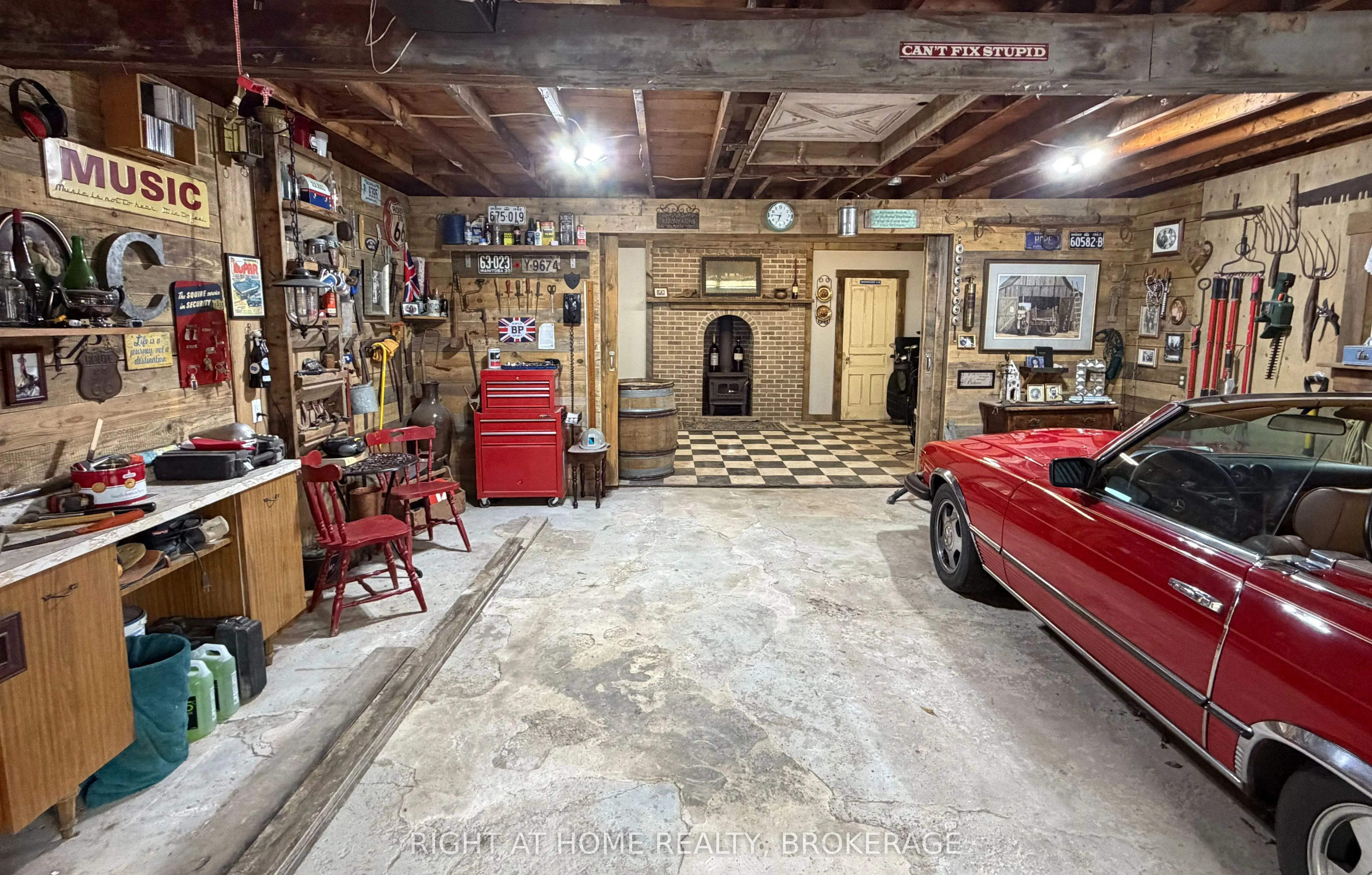 4108 Queen Victoria Street