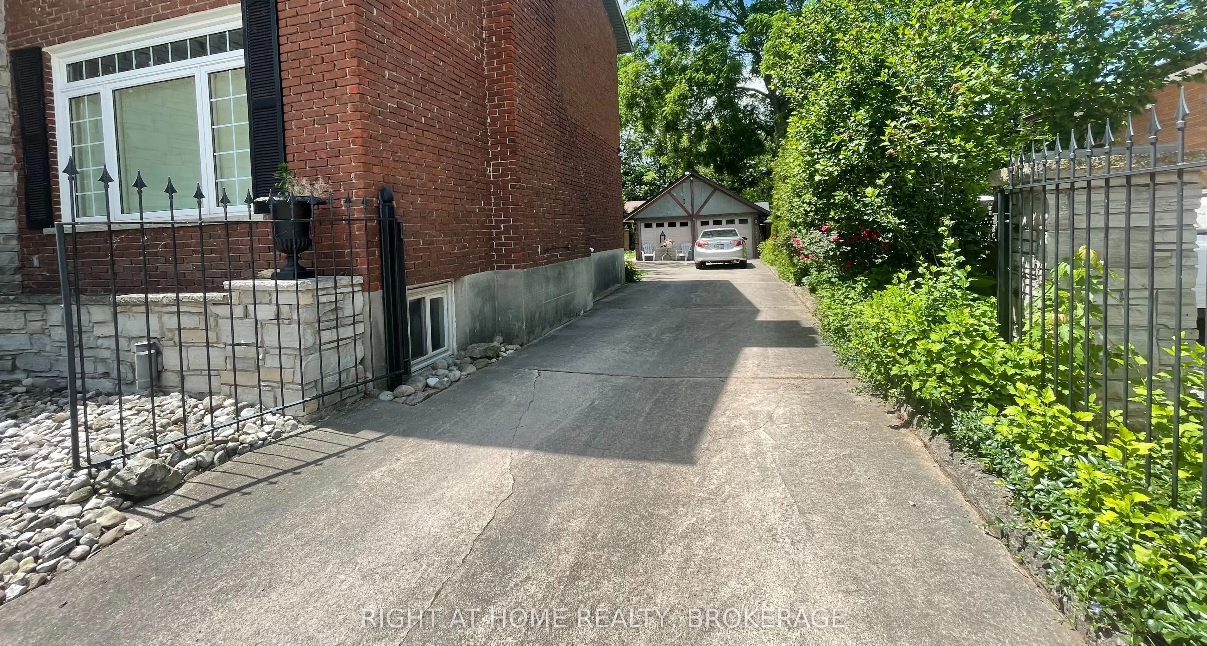 4108 Queen Victoria Street
