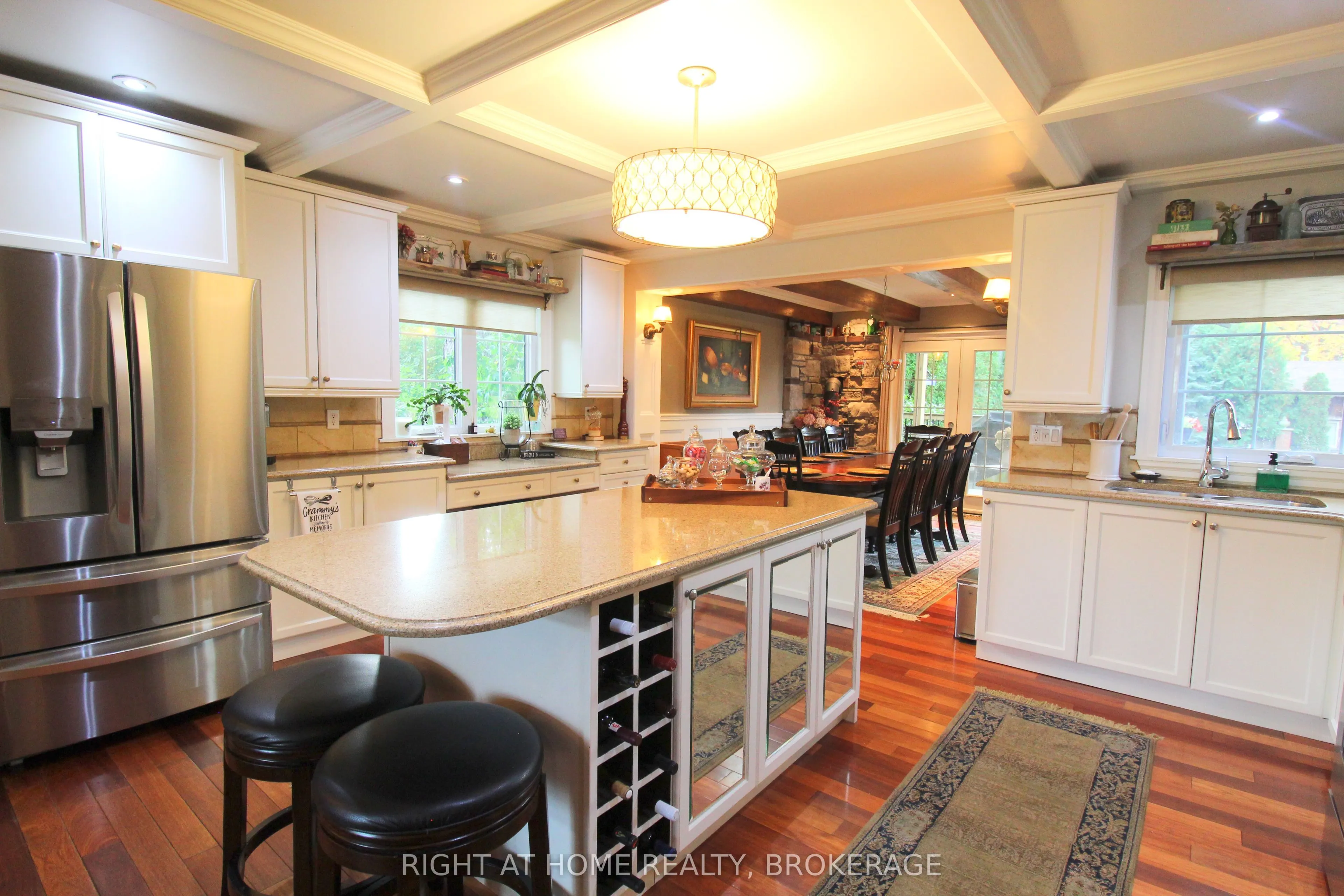 4108 Queen Victoria Street