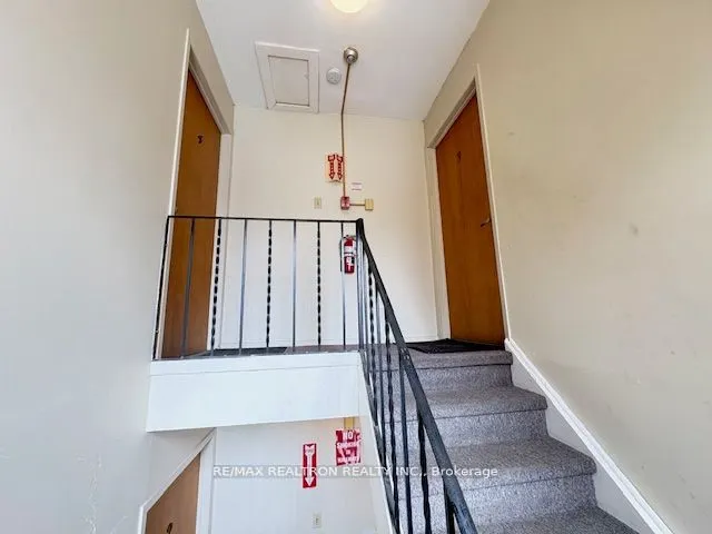 28 McColl Street