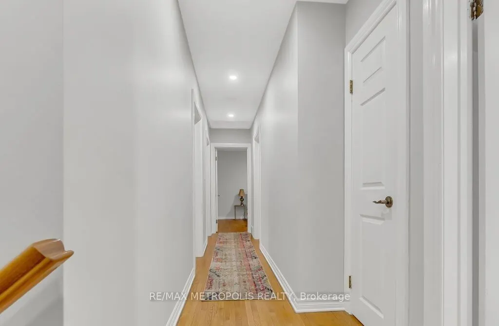 100 Warren Road