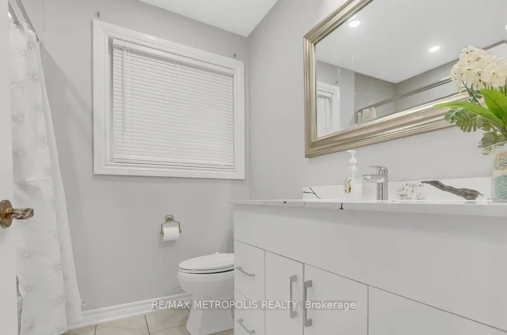 100 Warren Road