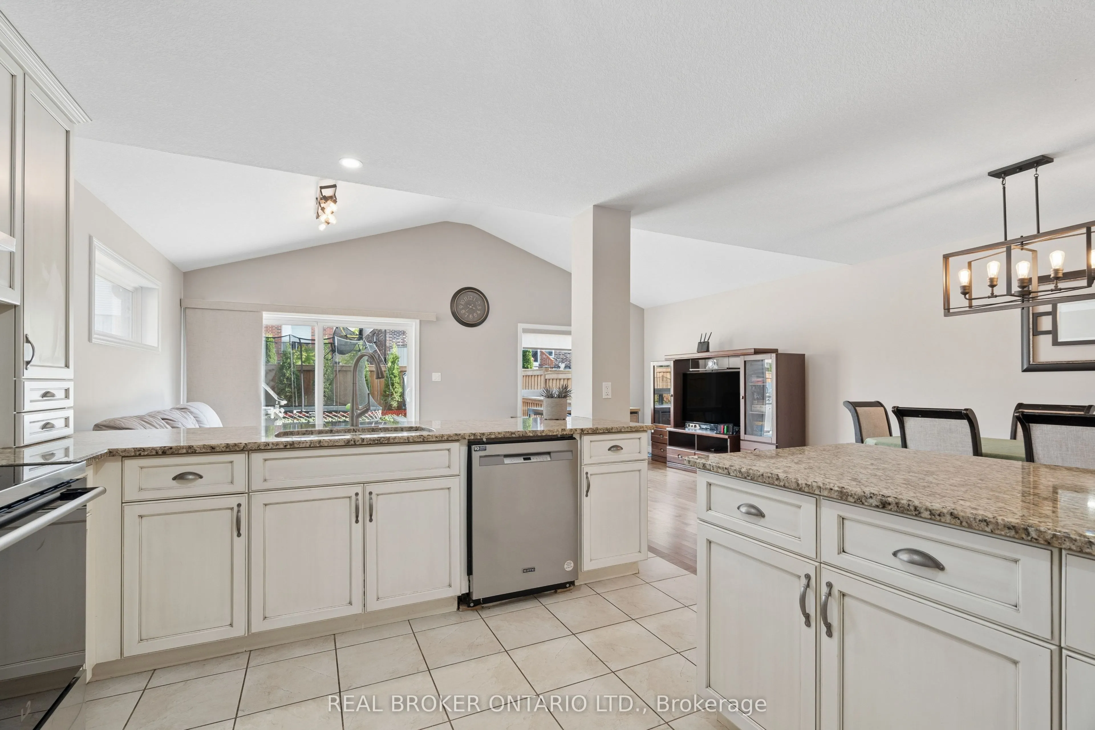 569 Starwood Drive