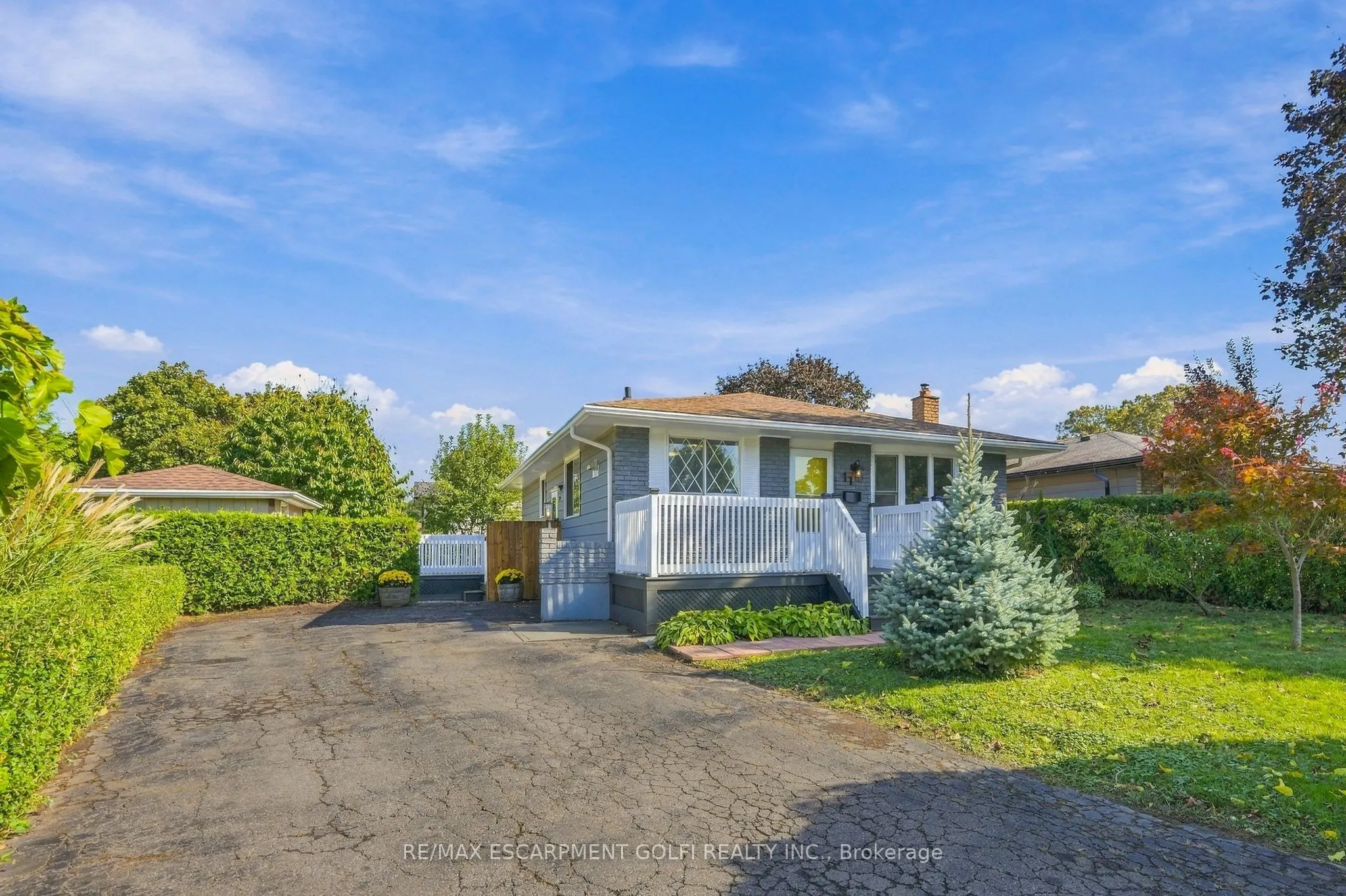 11 Dawn Road
