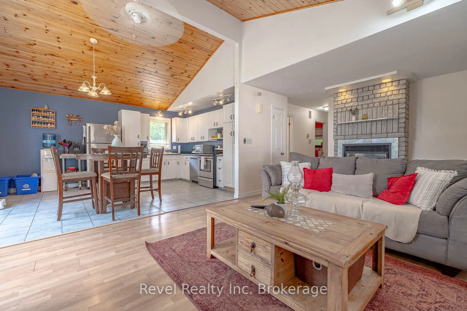 36 Tebby Boulevard