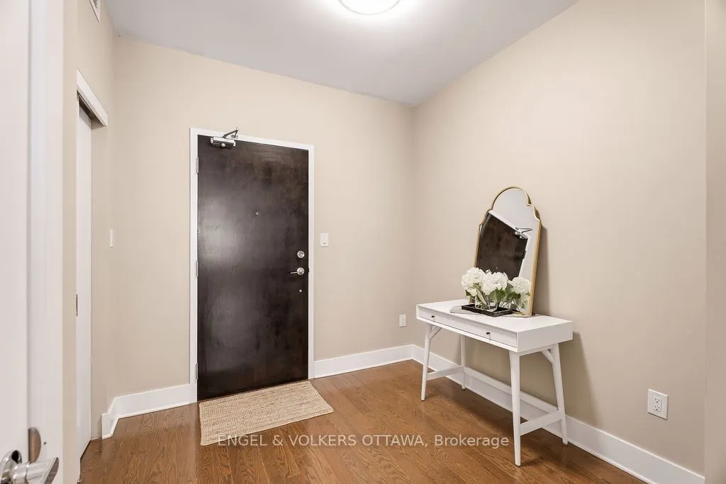 101 Richmond Road #418