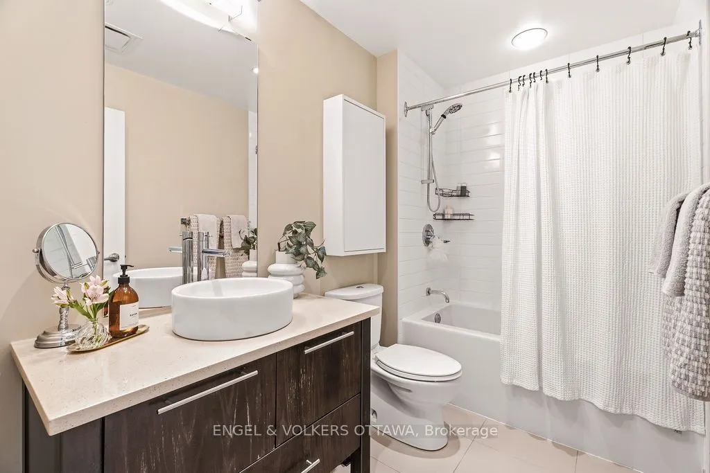 101 Richmond Road #418