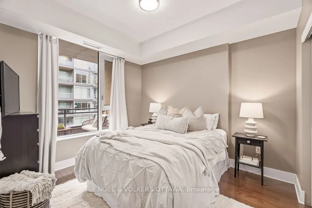 101 Richmond Road #418