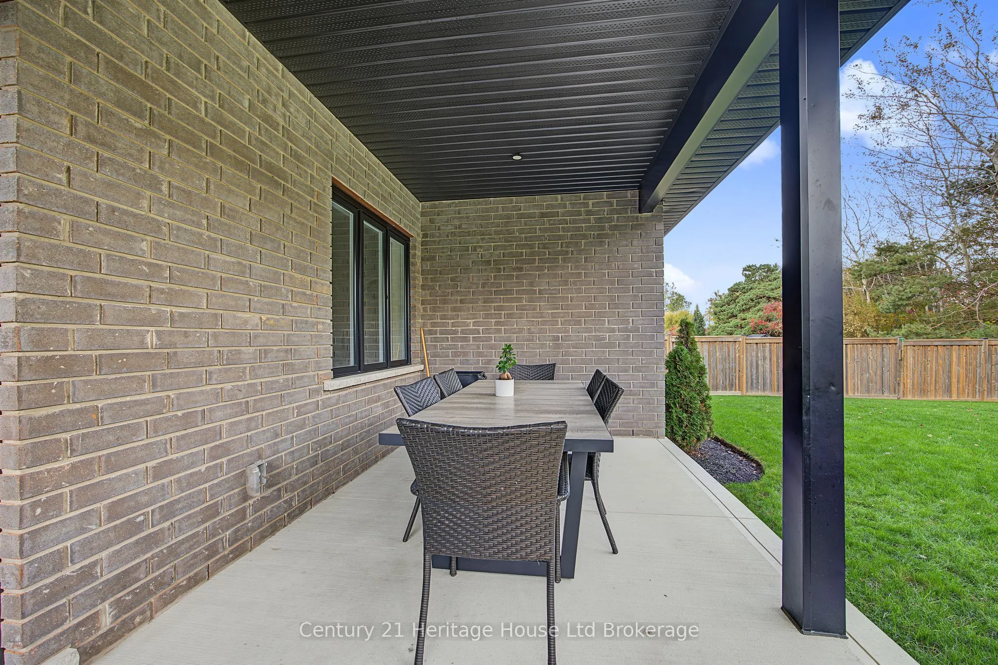 26 Brookside Lane
