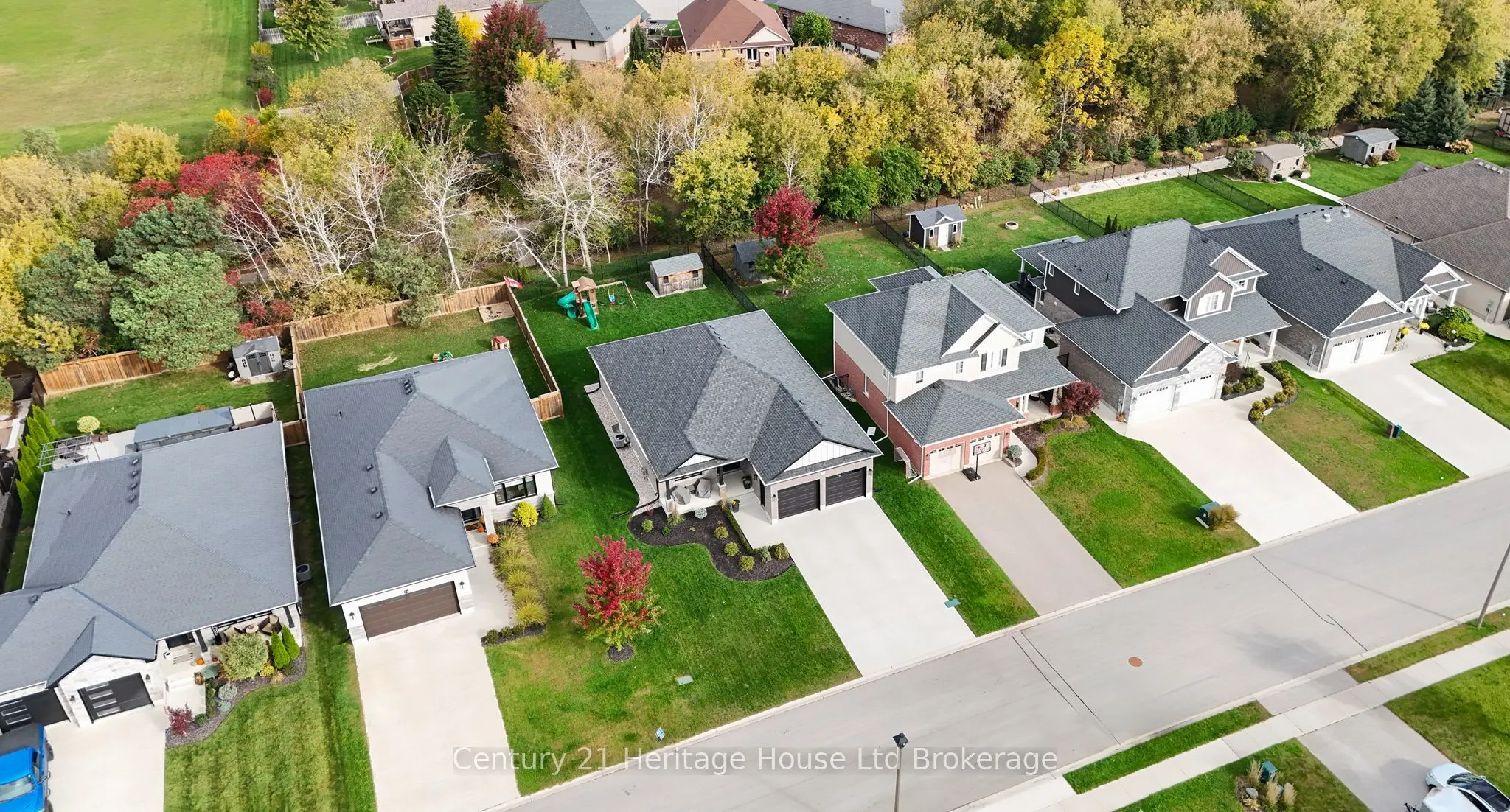 26 Brookside Lane