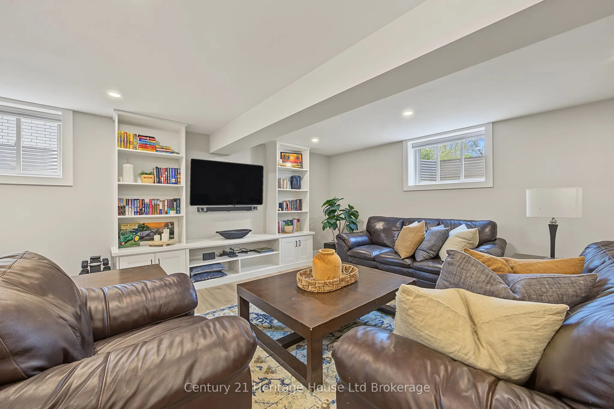 26 Brookside Lane