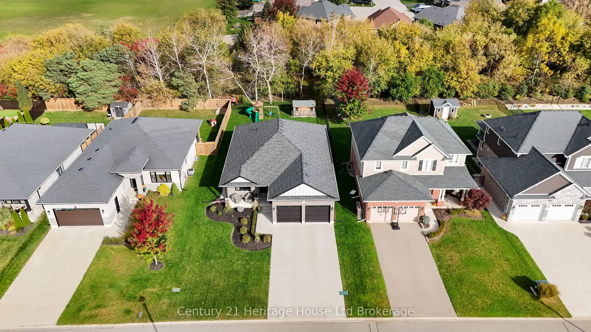 26 Brookside Lane