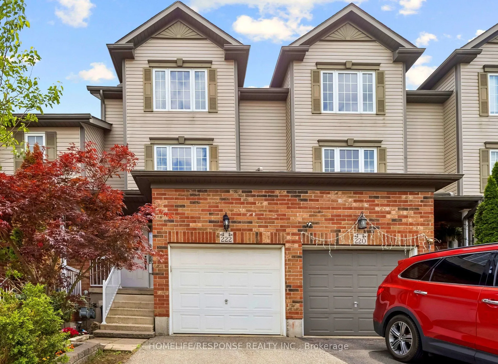 222 SOPHIA Crescent