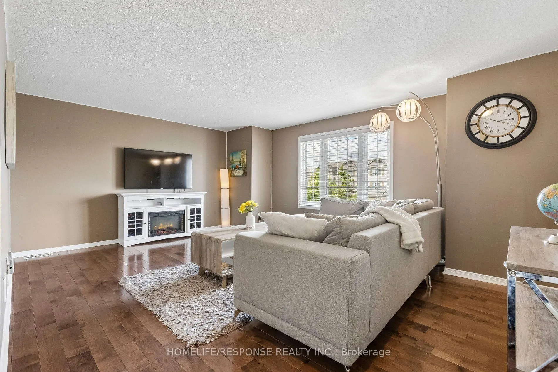 222 SOPHIA Crescent