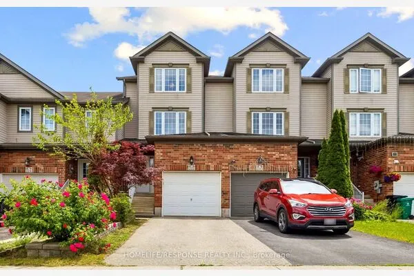 222 SOPHIA Crescent