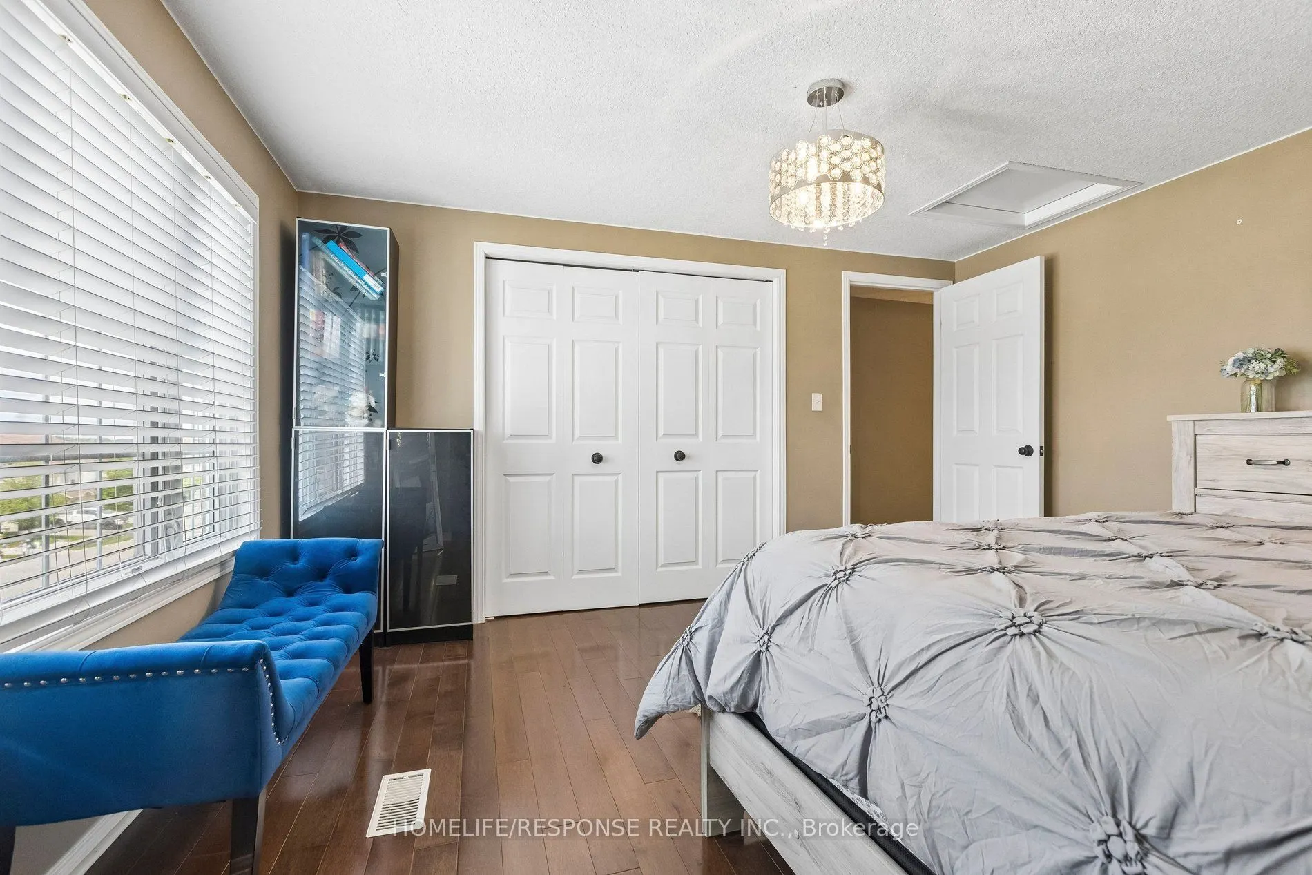 222 SOPHIA Crescent