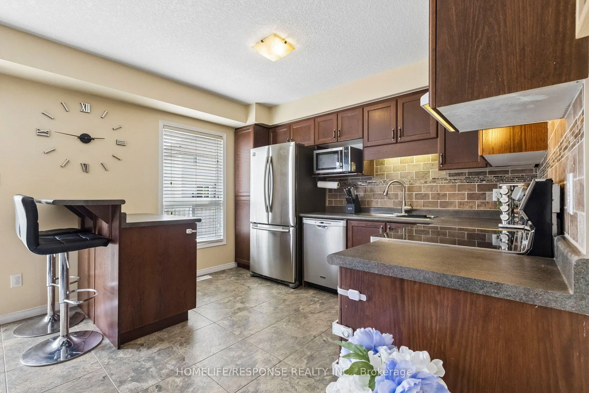 222 SOPHIA Crescent