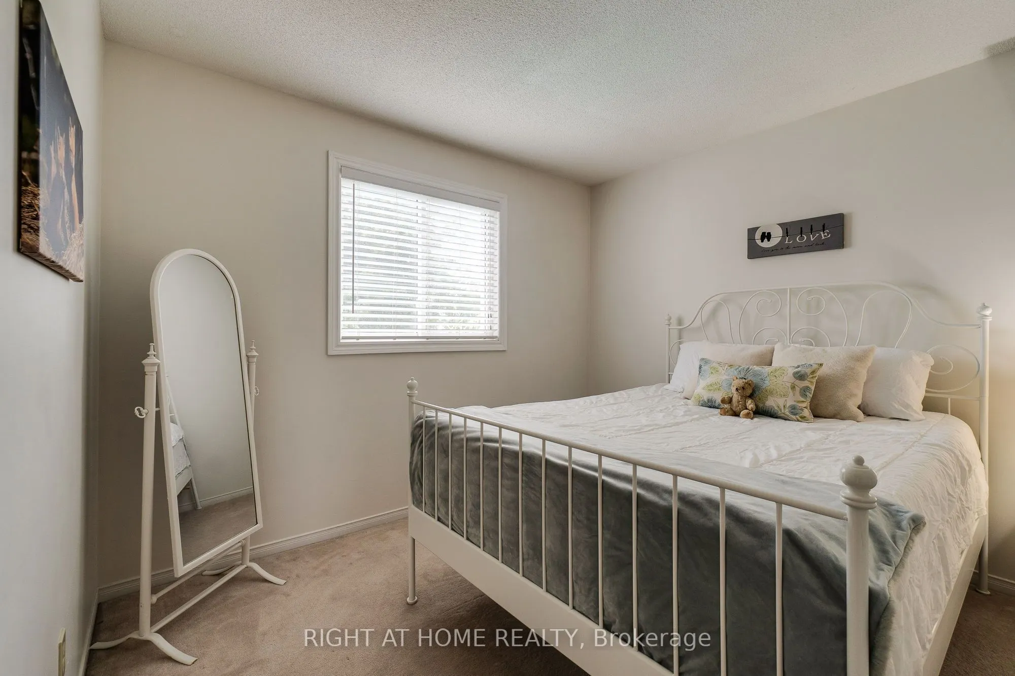 234 Philip Court W
