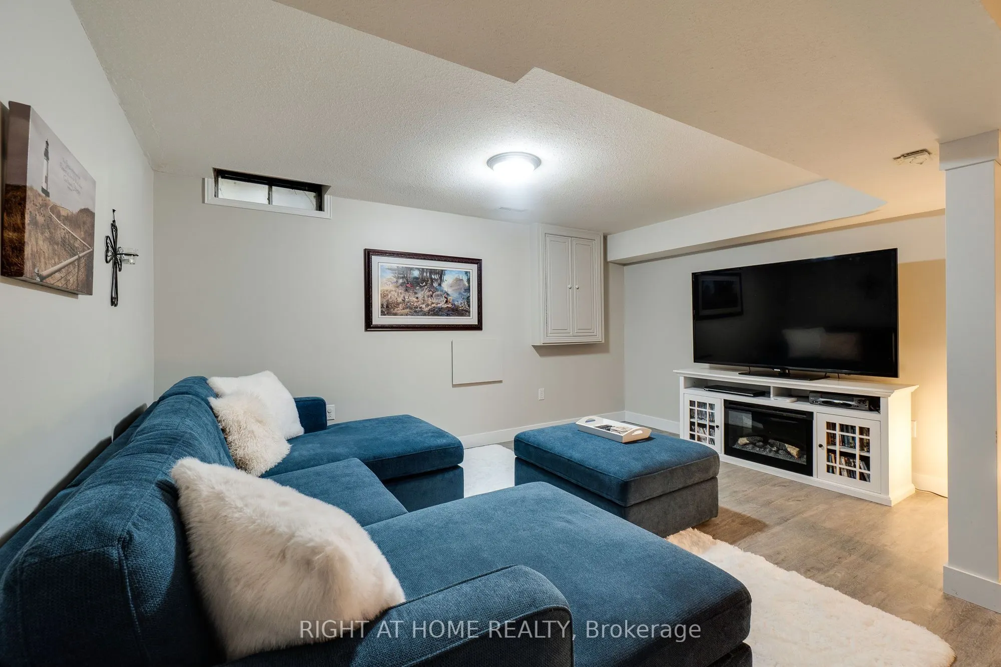 234 Philip Court W