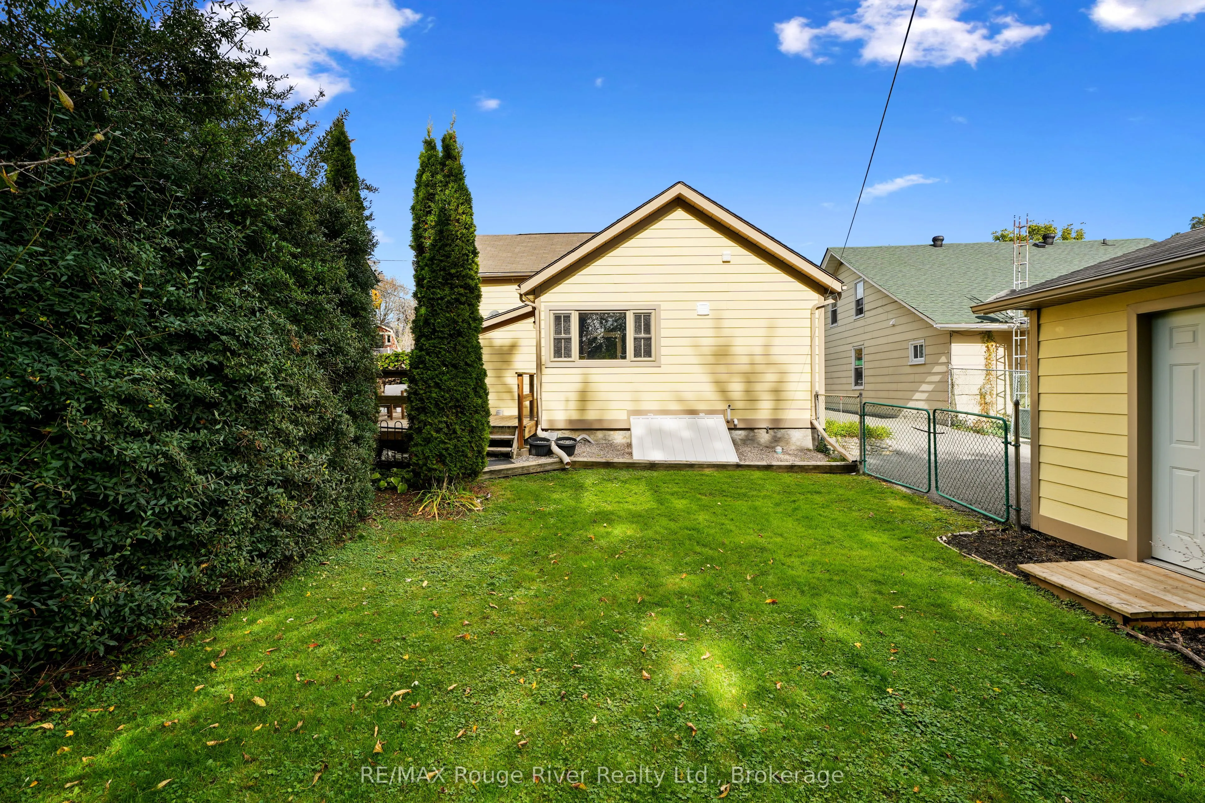 27 Buck Street