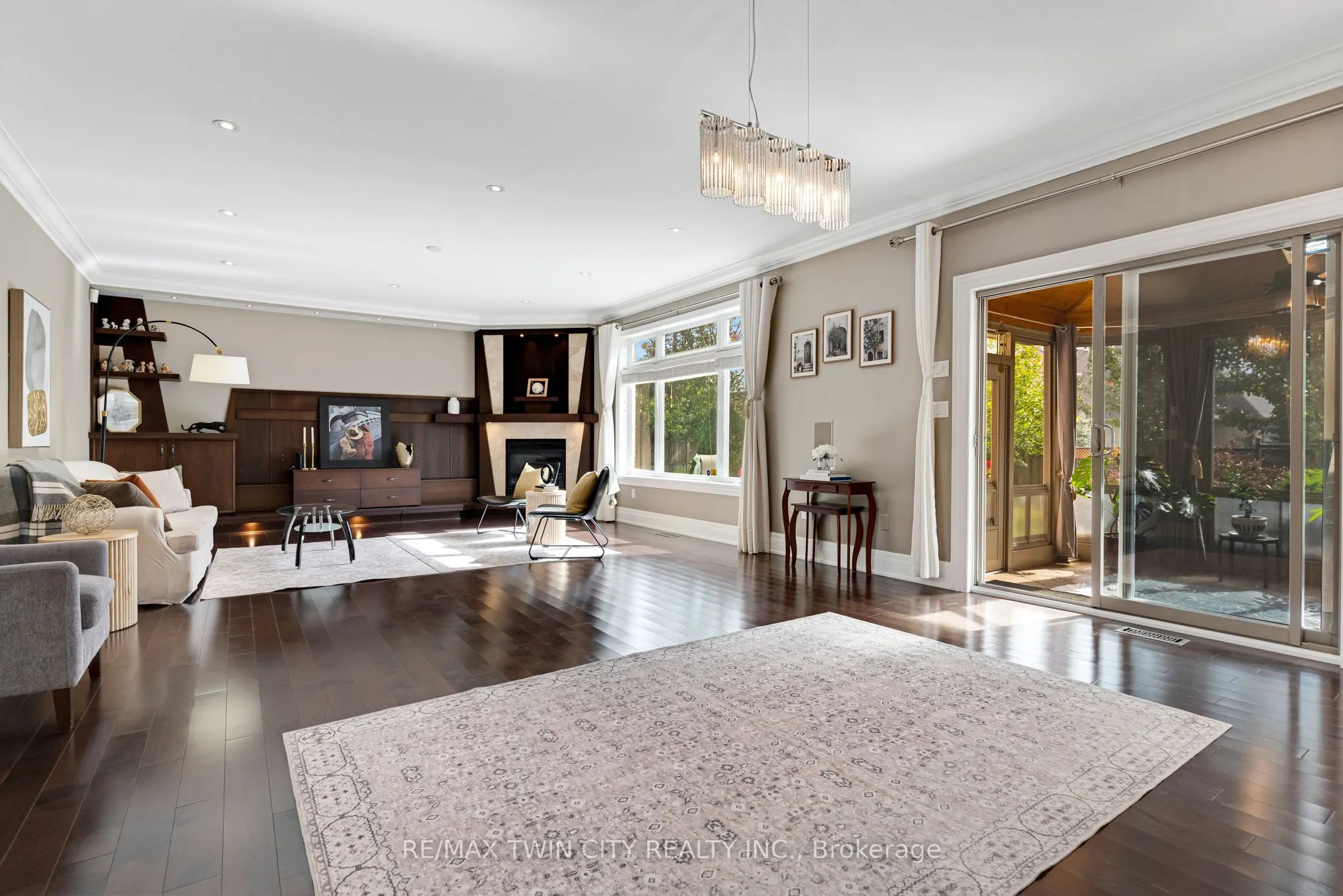 213 Deer Ridge Drive