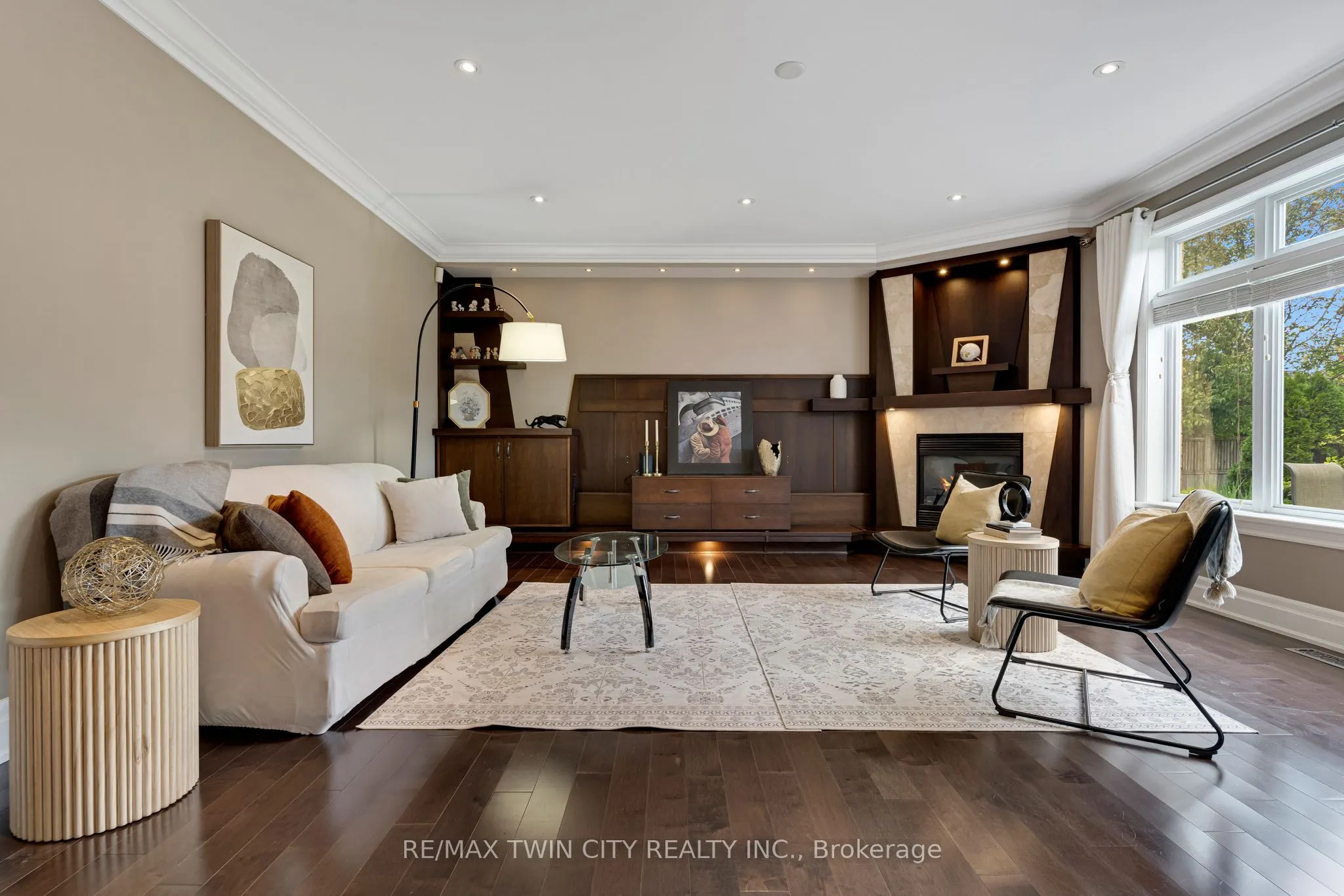 213 Deer Ridge Drive